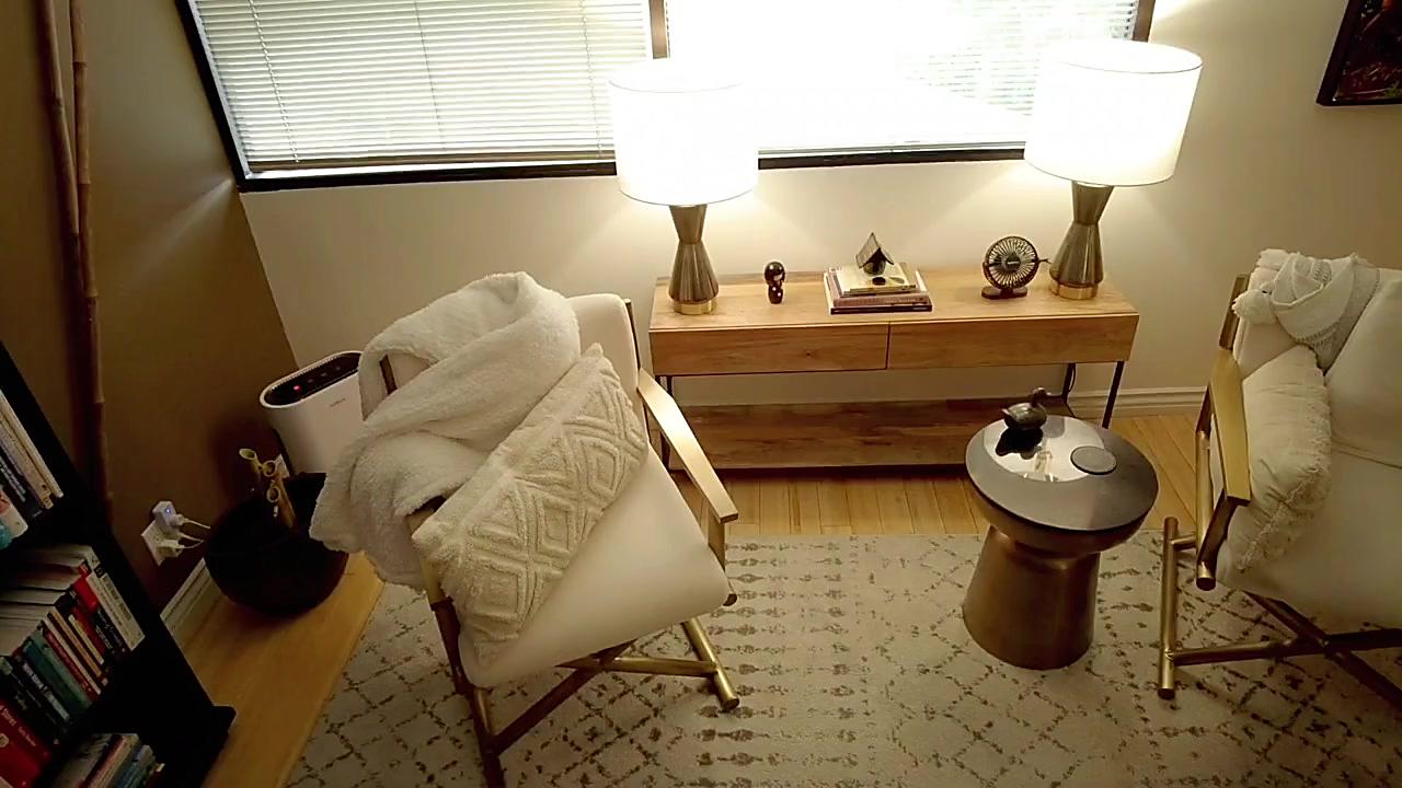 The office in West Los Angeles where EMDR sessions happen